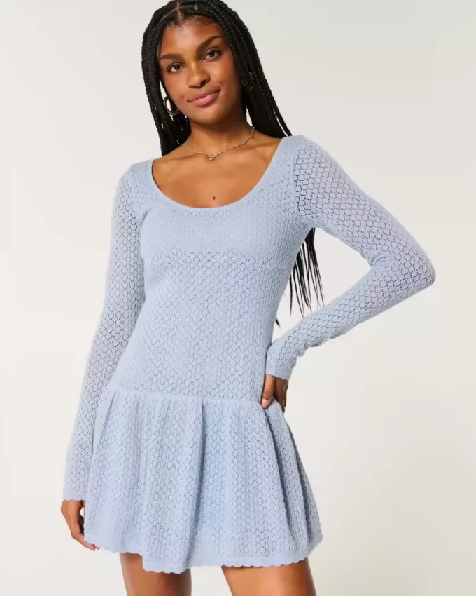 Rochie mini skater cu mâneci lungi în stil croșetat Rochie mini skater cu mâneci lungi în stil croșetat