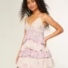 Rochie mini tip babydoll cu decolteu în V cu volane Rochie mini tip babydoll cu decolteu în V cu volane