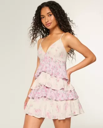 Rochie mini tip babydoll cu decolteu în V cu volane
