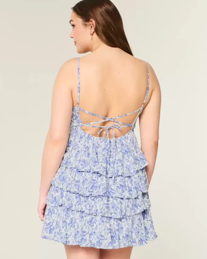 Rochie mini tip babydoll cu decolteu în V cu volane Rochie mini tip babydoll cu decolteu în V cu volane