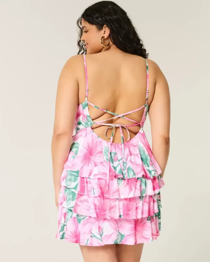 Rochie mini tip babydoll cu decolteu în V cu volane Rochie mini tip babydoll cu decolteu în V cu volane