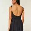Rochie plisată activă Gilly Hicks Rochie plisată activă Gilly Hicks