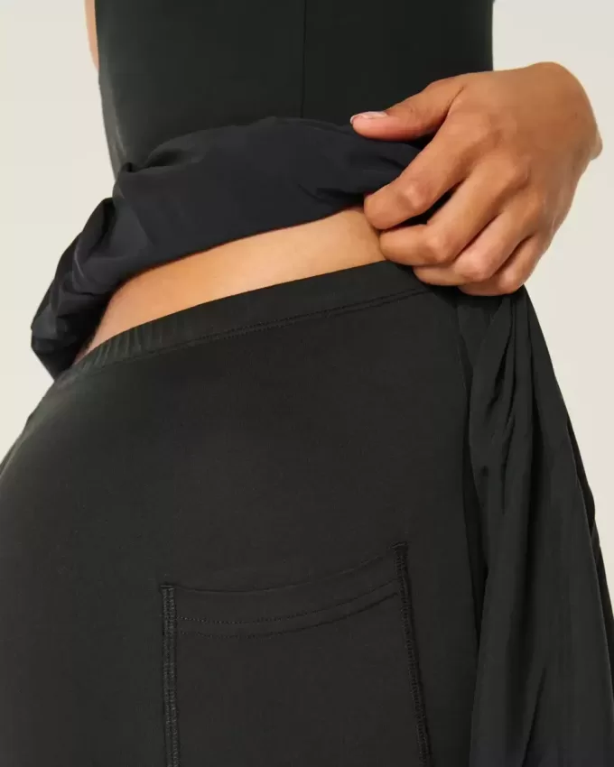 Rochie plisată activă Gilly Hicks Rochie plisată activă Gilly Hicks