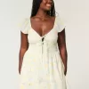Rochie skort cu maneci fluturate Rochie skort cu maneci fluturate