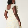 Rochie skort cu maneci fluturate Rochie skort cu maneci fluturate
