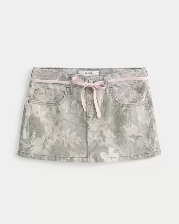 Short mini Camo cu șiret roz cu talie joasă Short mini Camo cu șiret roz cu talie joasă