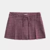 Short mini cu pliuri cu talie mijlocie Short mini cu pliuri cu talie mijlocie