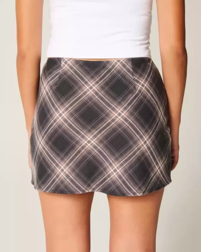 Short mini cu talie înaltă Short mini cu talie înaltă