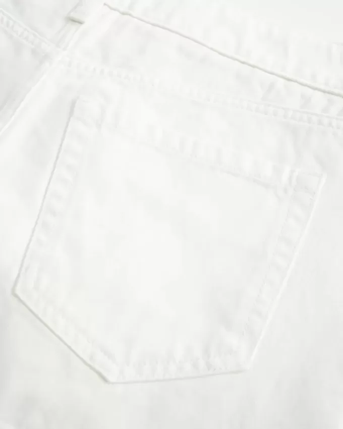 Short mini din denim alb cu talie joasă Short mini din denim alb cu talie joasă