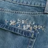 Short mini din denim brodat cu spalare medie Short mini din denim brodat cu spalare medie