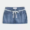 Short mini din denim cu cravată din dantelă Short mini din denim cu cravată din dantelă