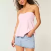 Short mini din denim cu talie joasă, brodat roz Short mini din denim cu talie joasă, brodat roz