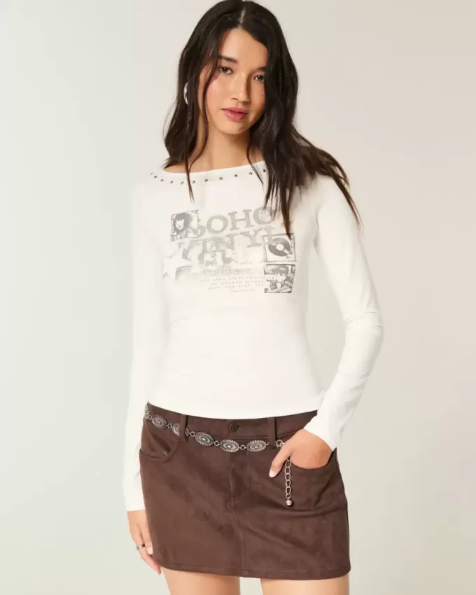 Top cu gât tăiat grafic SoHo cu împânzire Top cu gât tăiat grafic SoHo cu împânzire