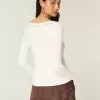 Top cu gât tăiat grafic SoHo cu împânzire Top cu gât tăiat grafic SoHo cu împânzire