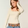 Top cu mânecă lungă și gât pătrat Top cu mânecă lungă și gât pătrat