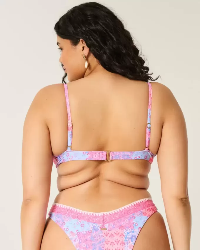 Top de bikini cu sârmă cu cusături brodate Top de bikini cu sârmă cu cusături brodate