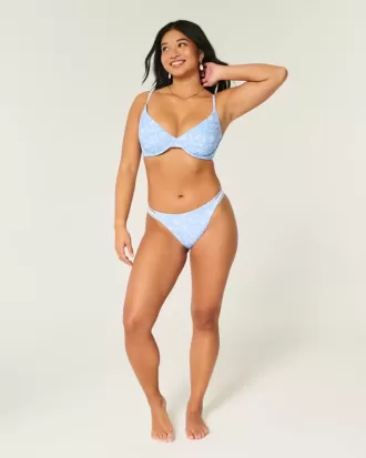Top de bikini cu sârmă, curbat