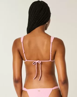 Top de bikini triunghi smocked peste umeri