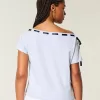 Tricou cu cravată ușor de pe umăr Tricou cu cravată ușor de pe umăr