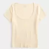 Tricou cu scoop Tricou cu scoop