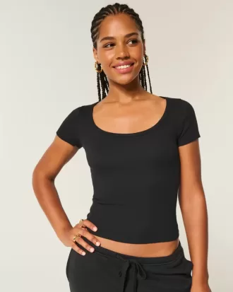 Tricou cu scoop