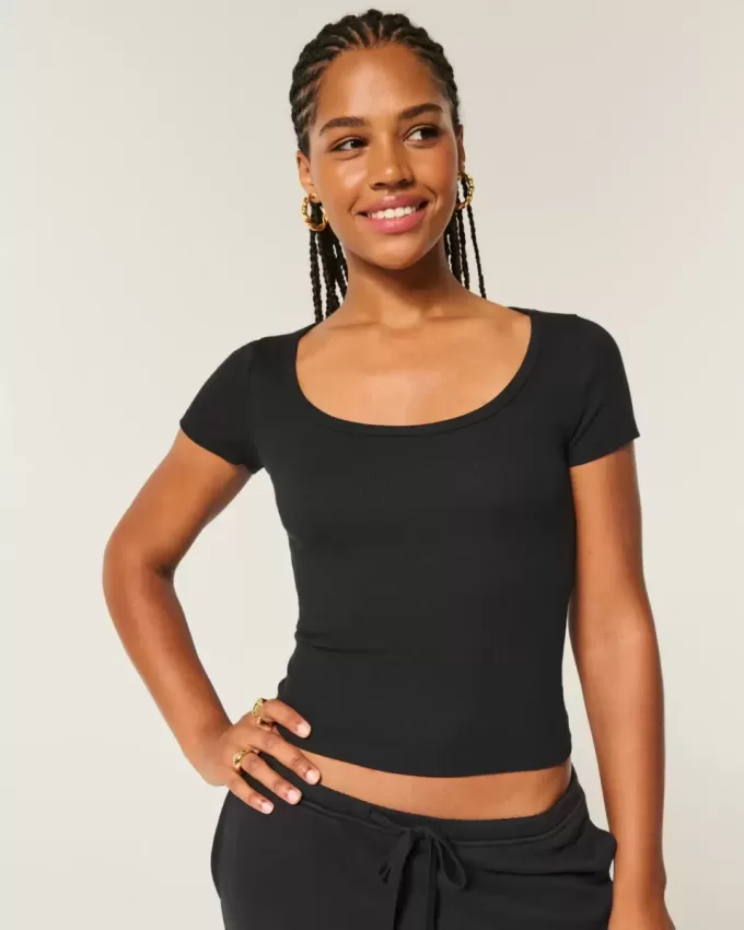 Tricou cu scoop Tricou cu scoop