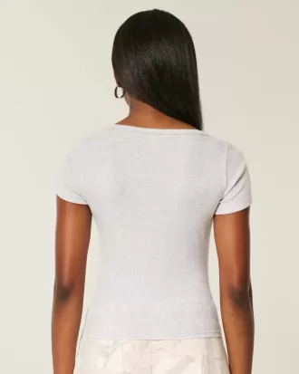 Tricou cu scoop