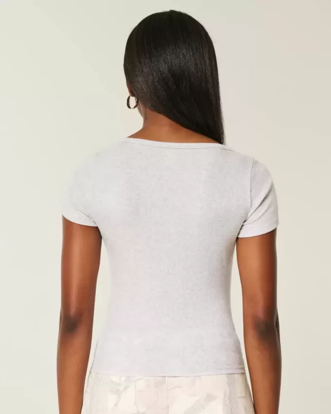 Tricou cu scoop Tricou cu scoop