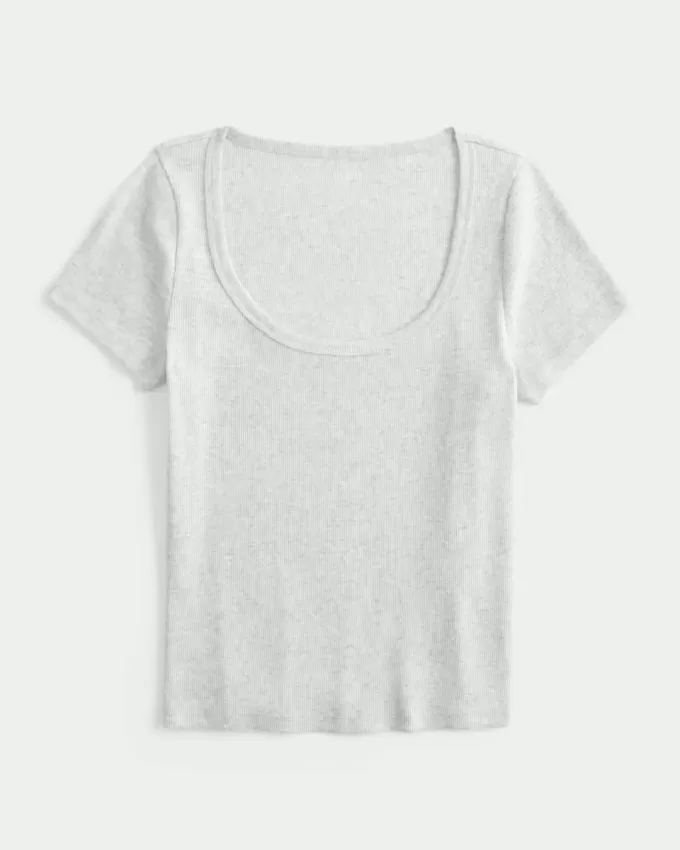 Tricou cu scoop Tricou cu scoop