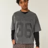 Tricou de fotbal cu grafică de varsitate, de greutate grea Tricou de fotbal cu grafică de varsitate, de greutate grea