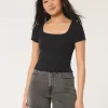 Tricou pentru bebeluși cu gât pătrat cu nervuri Tricou pentru bebeluși cu gât pătrat cu nervuri