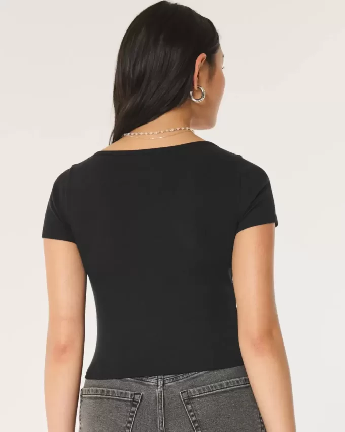 Tricou pentru bebeluși cu gât pătrat cu nervuri Tricou pentru bebeluși cu gât pătrat cu nervuri