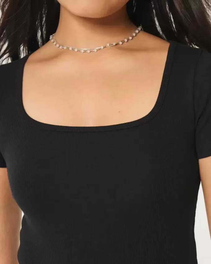 Tricou pentru bebeluși cu gât pătrat cu nervuri Tricou pentru bebeluși cu gât pătrat cu nervuri