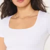 Tricou pentru bebeluși cu gât pătrat din material fără cusături Tricou pentru bebeluși cu gât pătrat din material fără cusături