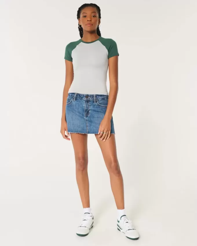 Tricou pentru bebeluși cu paragate din material fără cusături Tricou pentru bebeluși cu paragate din material fără cusături