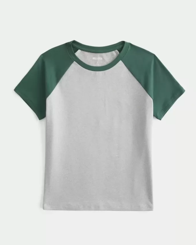 Tricou pentru bebeluși cu paragate din material fără cusături Tricou pentru bebeluși cu paragate din material fără cusături