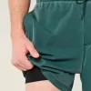 Trunchi de baie pentru volei la mijlocul coapsei Trunchi de baie pentru volei la mijlocul coapsei