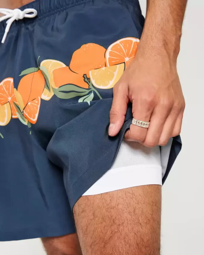 Trunchi de baie pentru volei la mijlocul coapsei Trunchi de baie pentru volei la mijlocul coapsei
