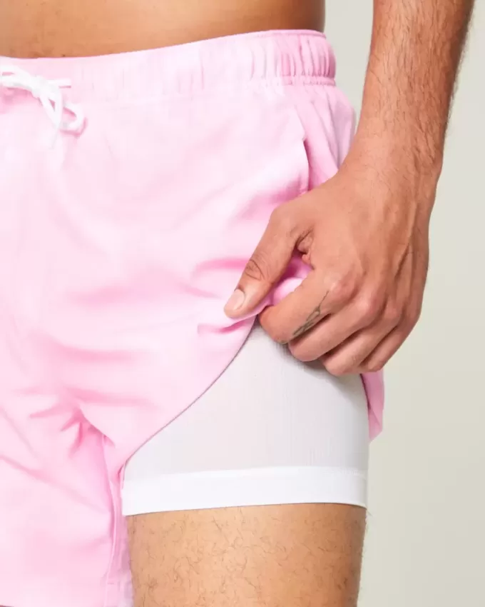 Trunchi de baie pentru volei la mijlocul coapsei Trunchi de baie pentru volei la mijlocul coapsei