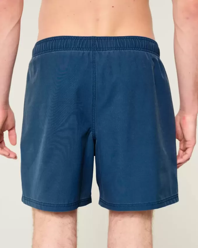 Trunchi de baie pentru volei la mijlocul coapsei Trunchi de baie pentru volei la mijlocul coapsei